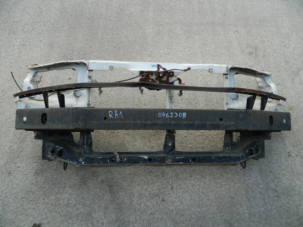 Рамка радиатора HONDA ODYSSEY RA1 (Контрактный) 0462308