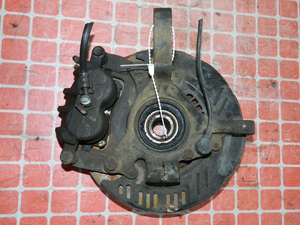 Ступица SUBARU FORESTER SF5 Перед Лев (Контрактный) 45984702