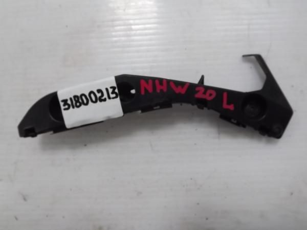 Крепление бампера TOYOTA PRIUS NHW20 Перед Лев (Контрактный)