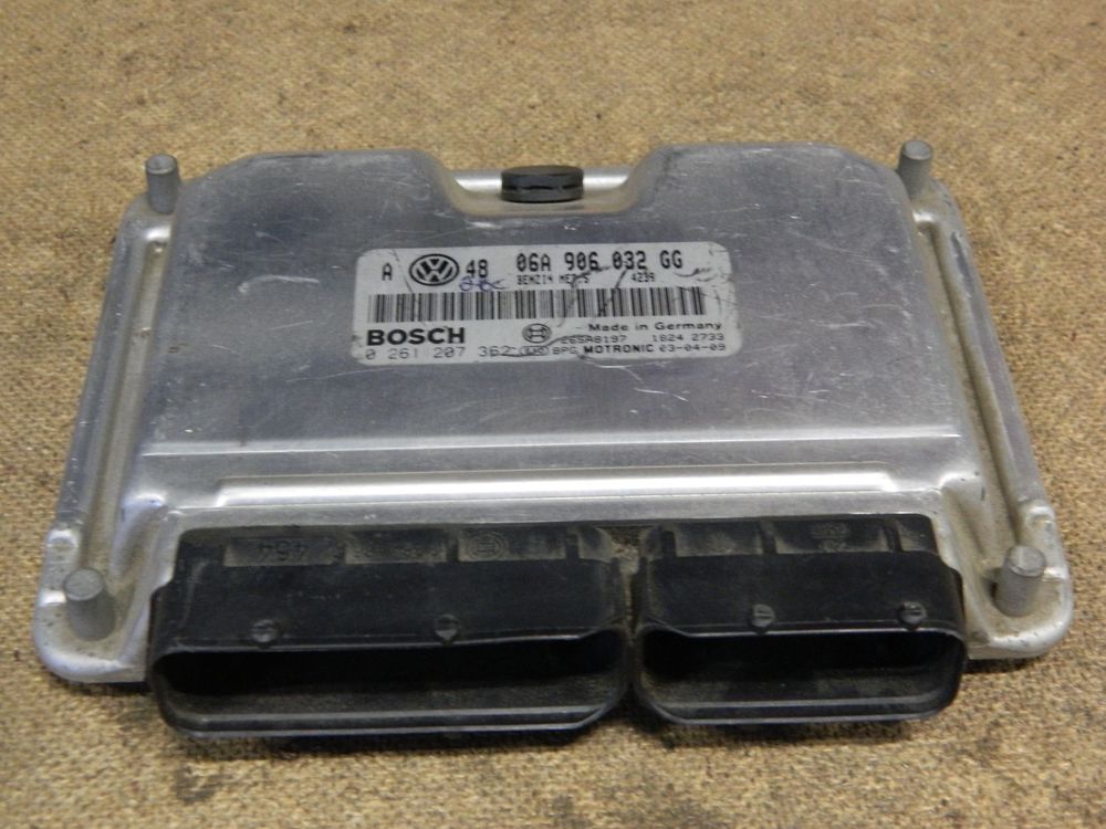 Блок управления ДВС VOLKSWAGEN GOLF AZJ (Контрактный) 79590736