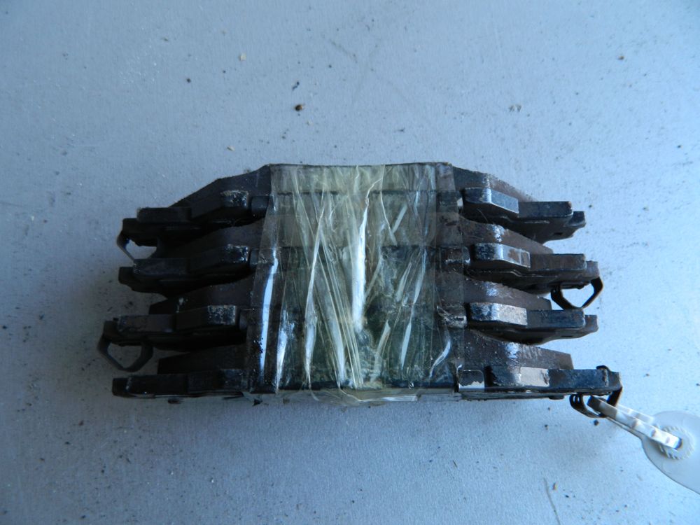 Колодки тормозные LEXUS IS200D (Контрактный) 45976047