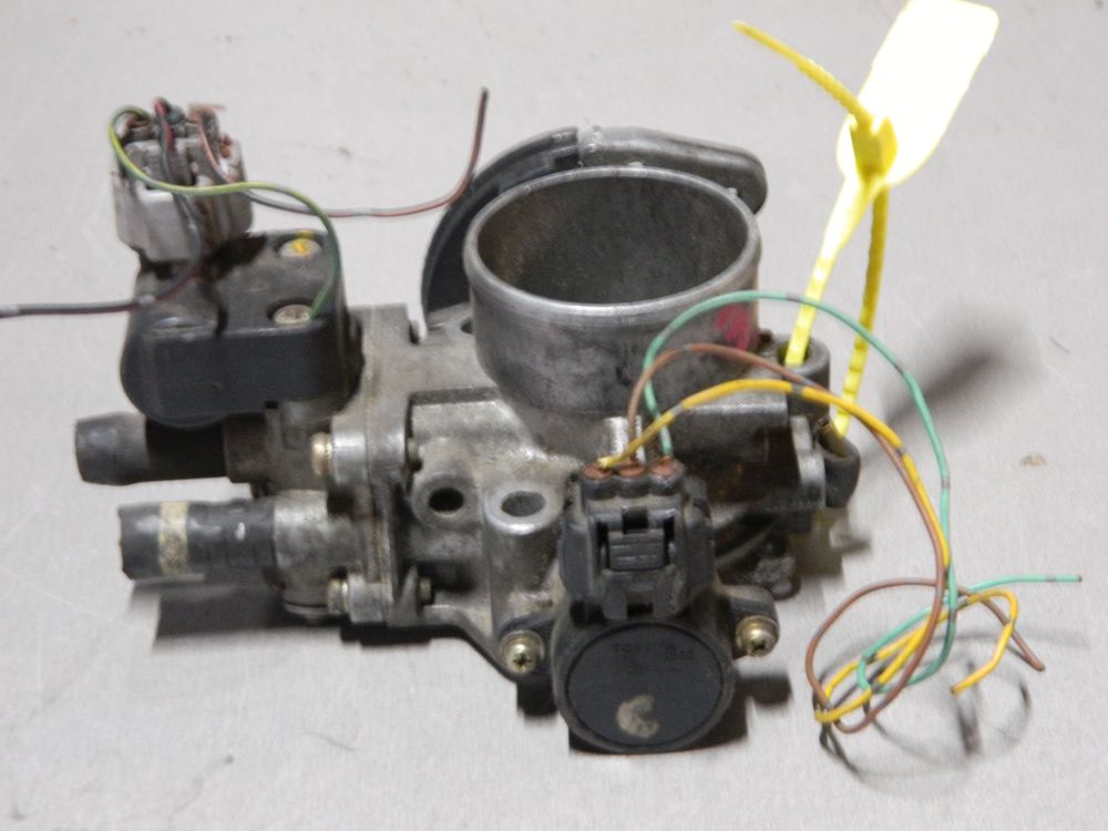 Дроссельная заслонка TOYOTA 3S (Контрактный) 79780584