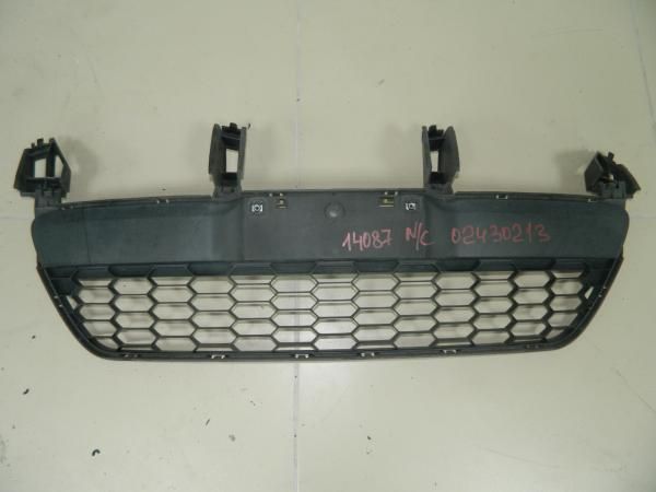 Решетка бампера MAZDA DEMIO DE3FS (Контрактный) 79773468
