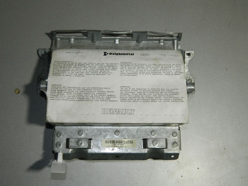 Подушка безопасности Renault Clio II K4J 711 (Б/У)