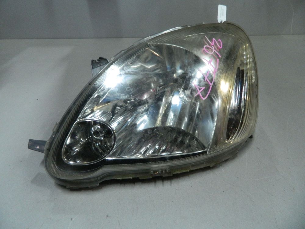 Фара TOYOTA VITZ SCP13 Перед Лев 52046 (Контрактный) 68000145