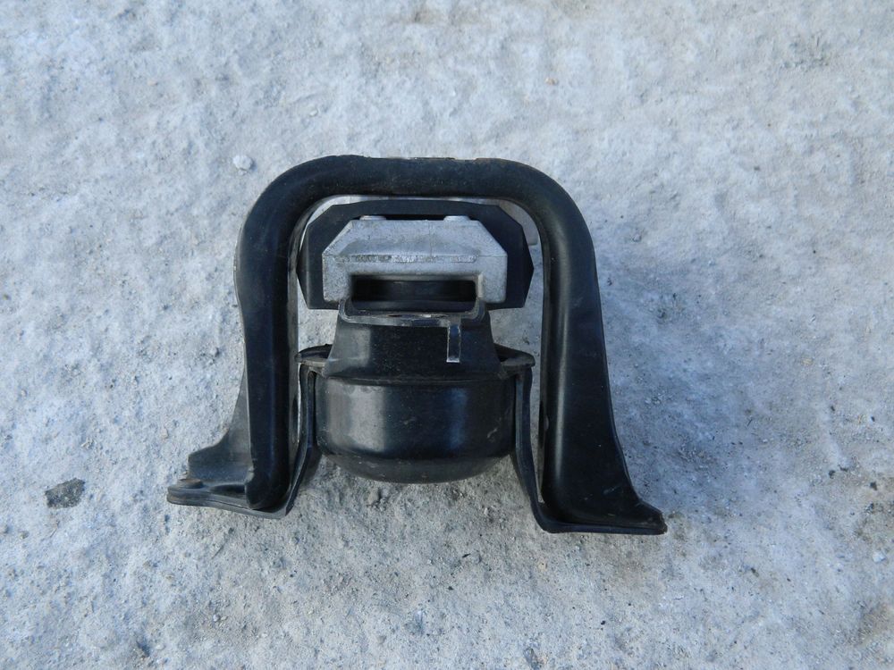 Подушка двигателя TOYOTA PLATZ NCP12 1NZFE (Контрактный) 28603760