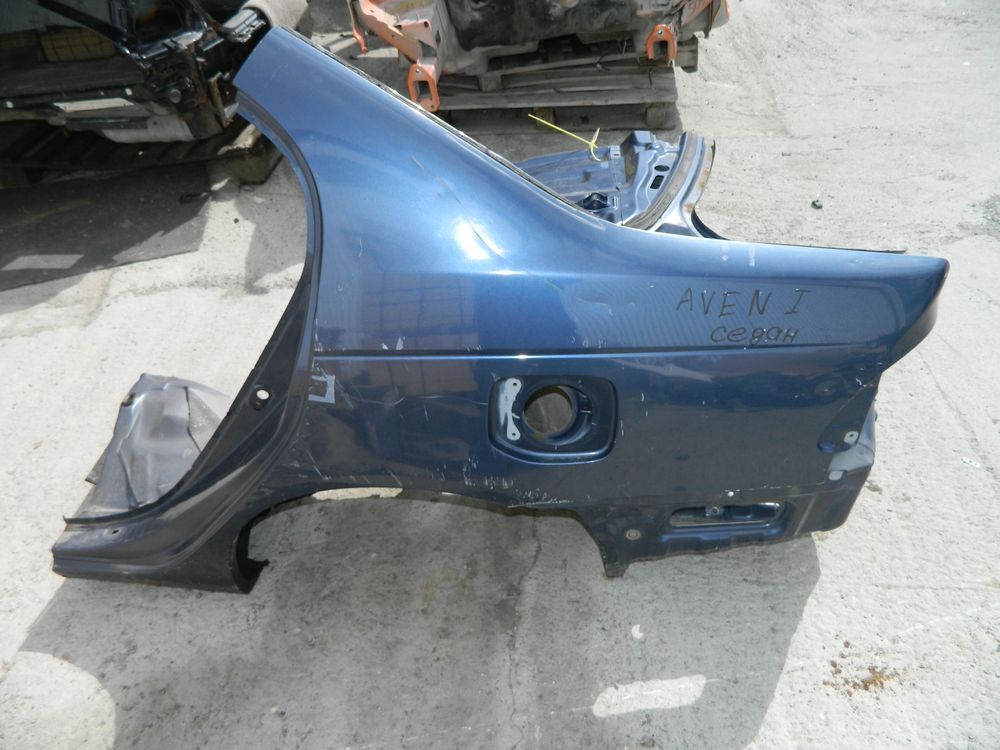 Крыло TOYOTA AVENSIS T220 Зад Лев (Б/У) 40940089