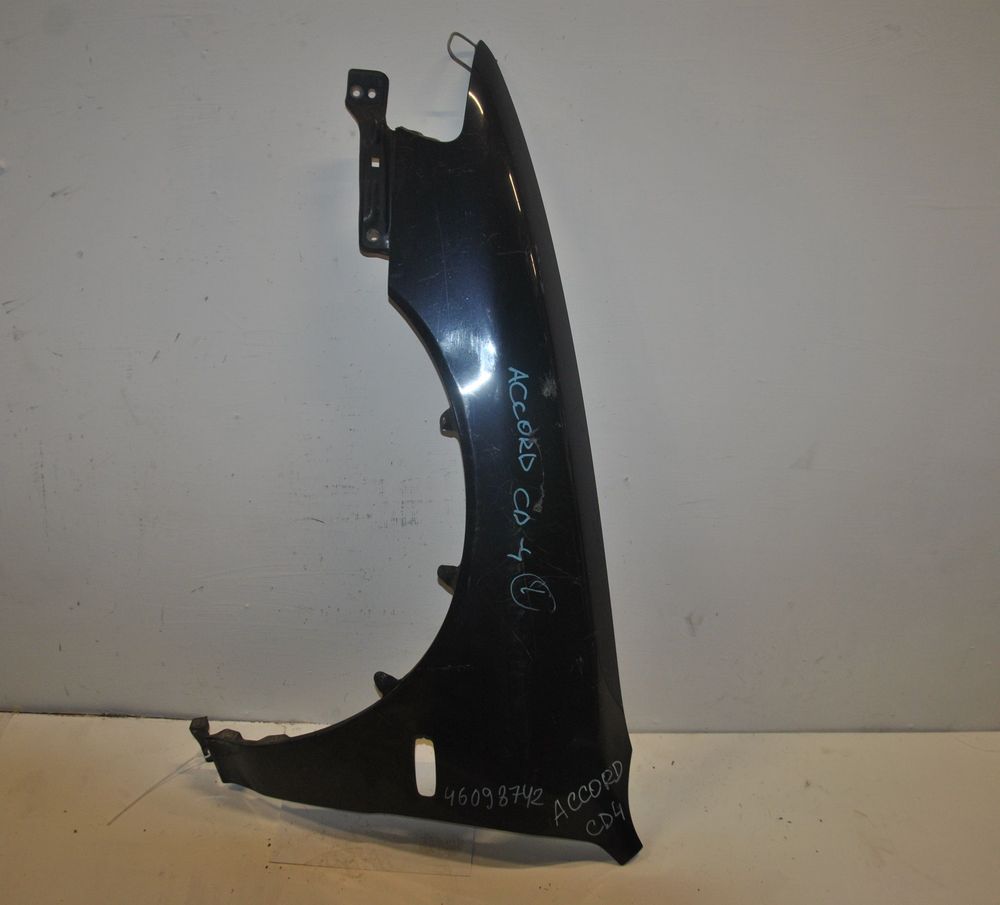 Крыло HONDA ACCORD CD4 Перед Лев (Контрактный) 46098742