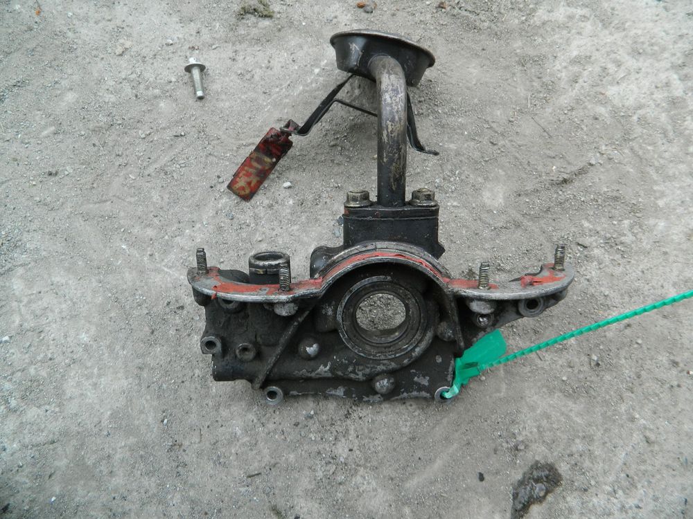 Насос масляный HONDA D15B (Б/У) 81530891