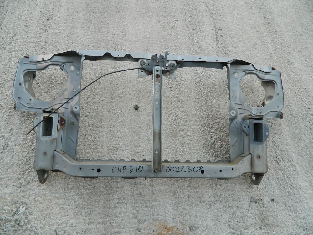 Рамка радиатора NISSAN CUBE Z10 (Контрактный) 40951733