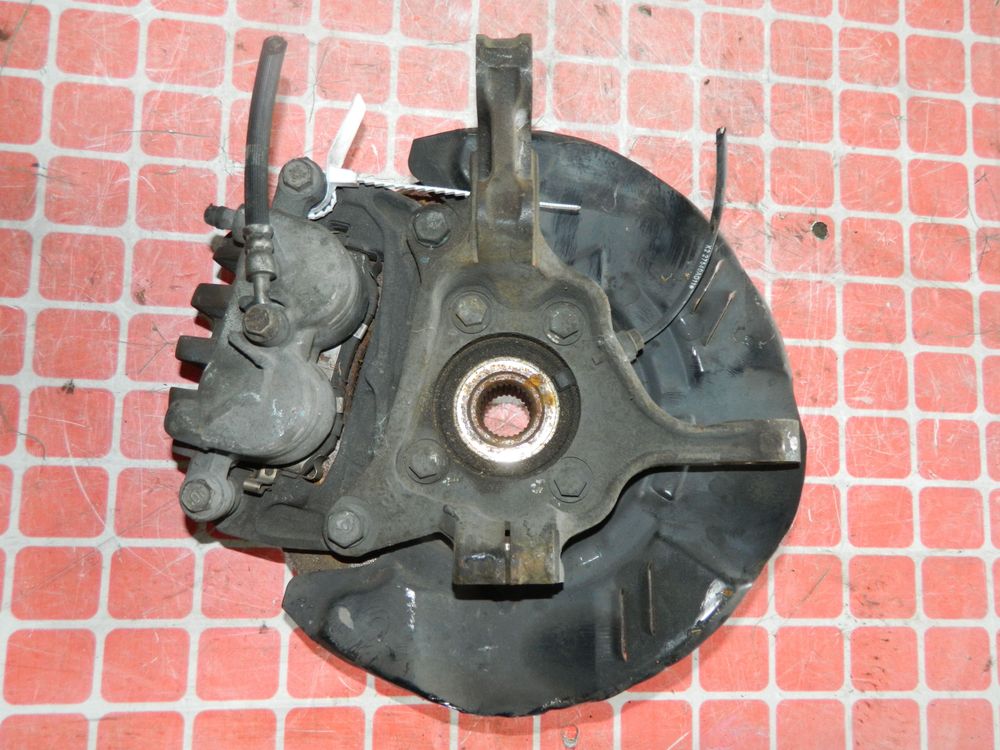 Ступица SUBARU LEGACY BP5 Перед Лев (Контрактный) 45984758