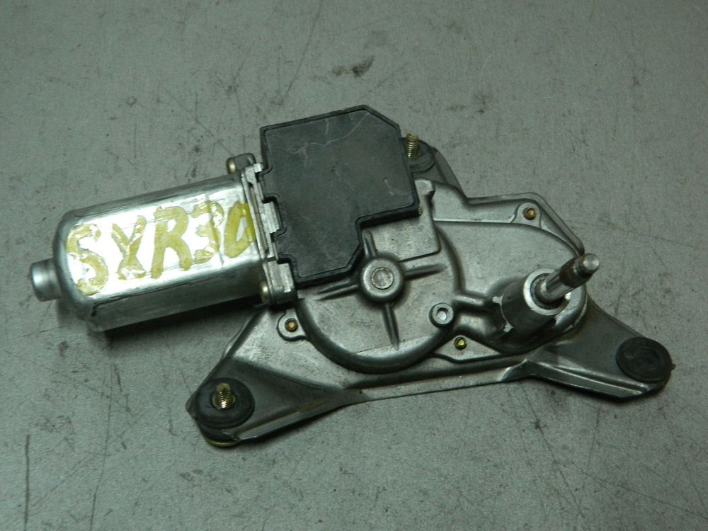 Мотор заднего дворника TOYOTA ESTIMA ACR30 (Контрактный) 81528601