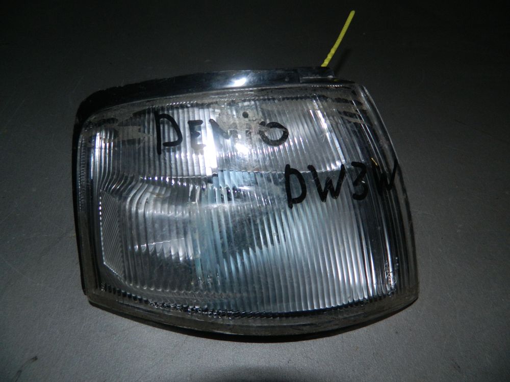 Габарит MAZDA DEMIO DW3W Перед Прав (Б/У) 79768134