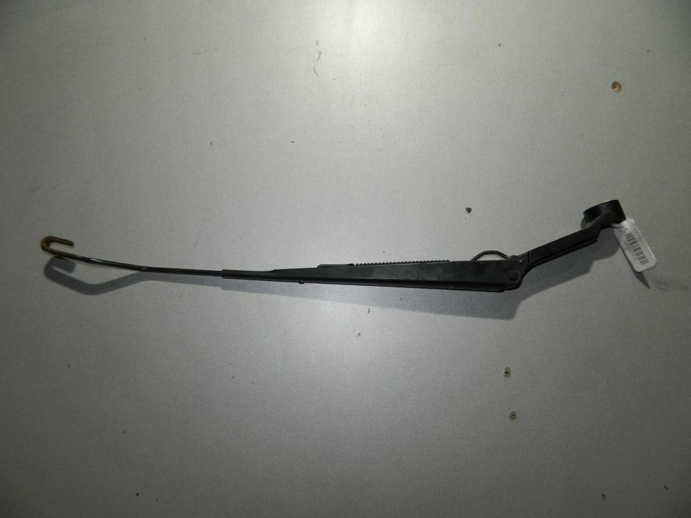 Поводок стеклоочистителя CHEVROLET LACETTI перед лев (Б/У) 45989332