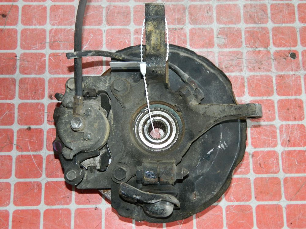 Ступица MITSUBISHI LANCER CEDIA CS2A Перед Прав (Конрактный) 45984739