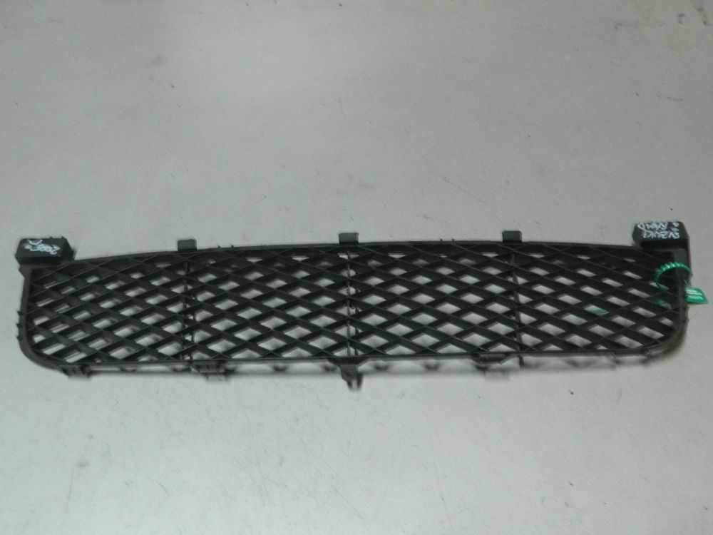 Решетка бампера SUZUKI GRAND VITARA TD54W (Контрактный) 81540875
