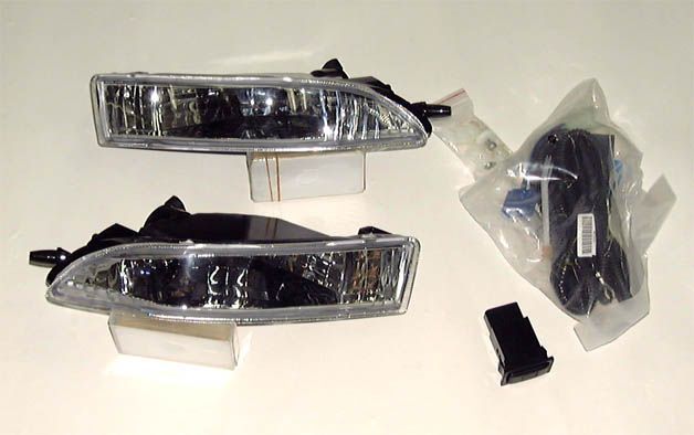 Фара противотуманная TOYOTA 8122112160 TOYOTA COROLLA 2000-2002