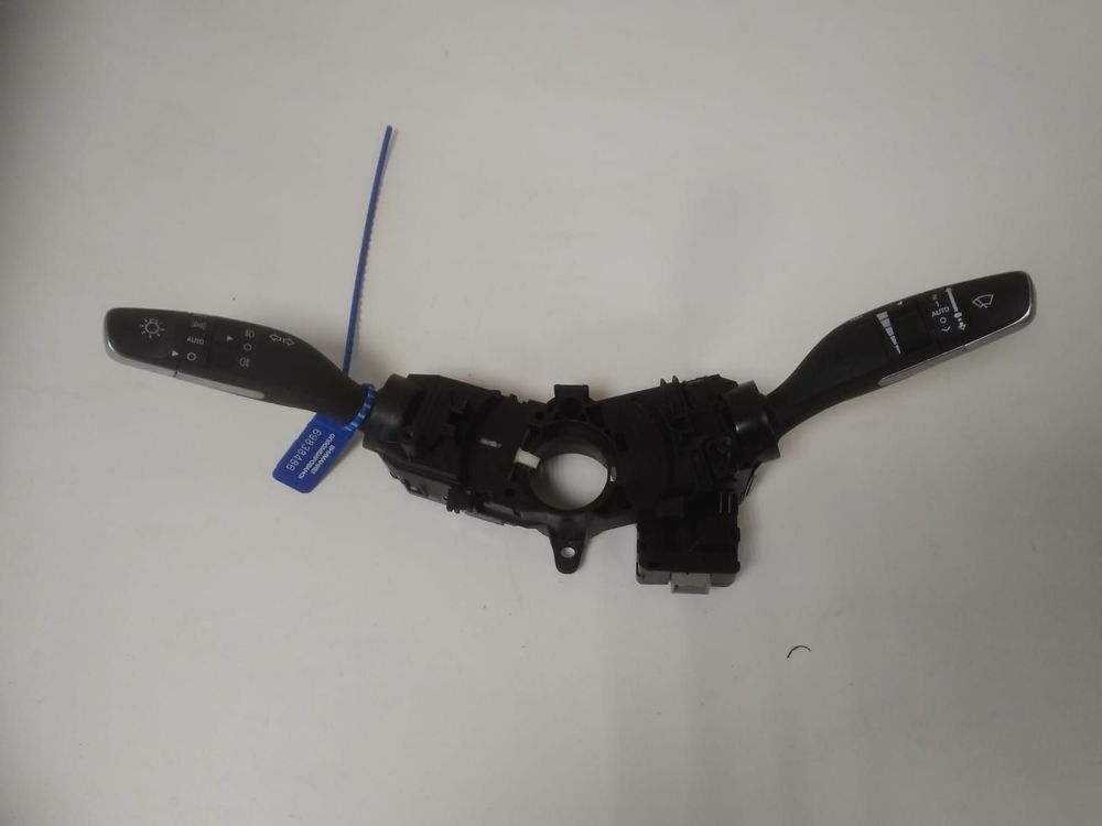 Переключатель подрулевой HYUNDAI EQUUS VI G6DJ (Б/У) 69838486