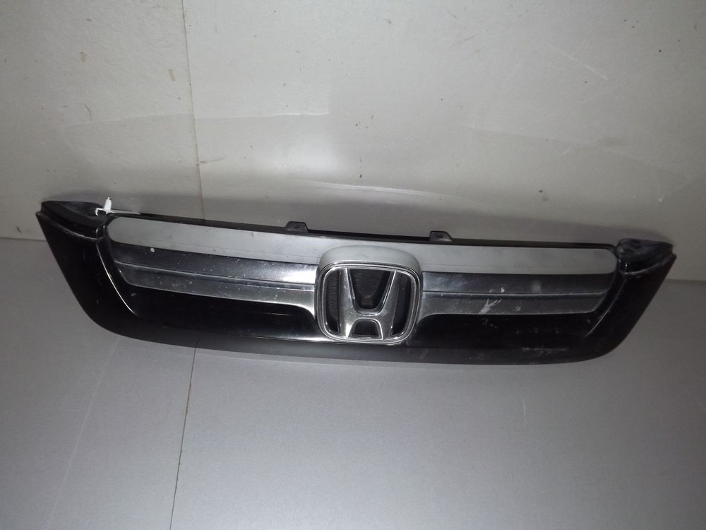 Решетка радиатора HONDA CR-V RE5 (Контрактный)
