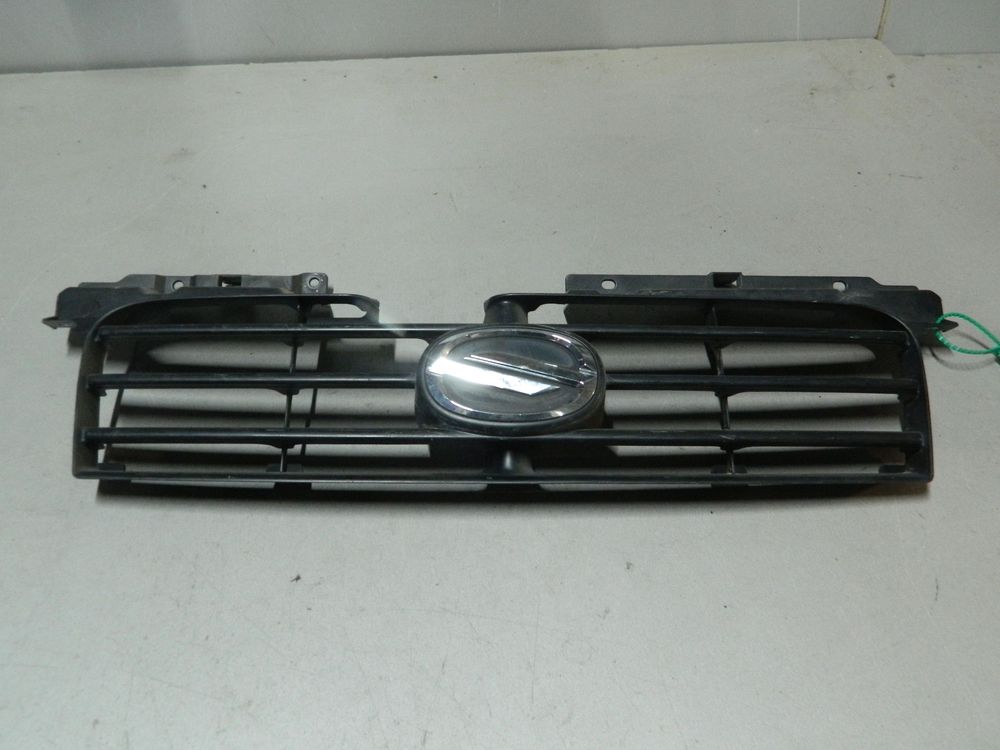 Решетка радиатора SUZUKI SWIFT HT51S (Контрактный) 81540856