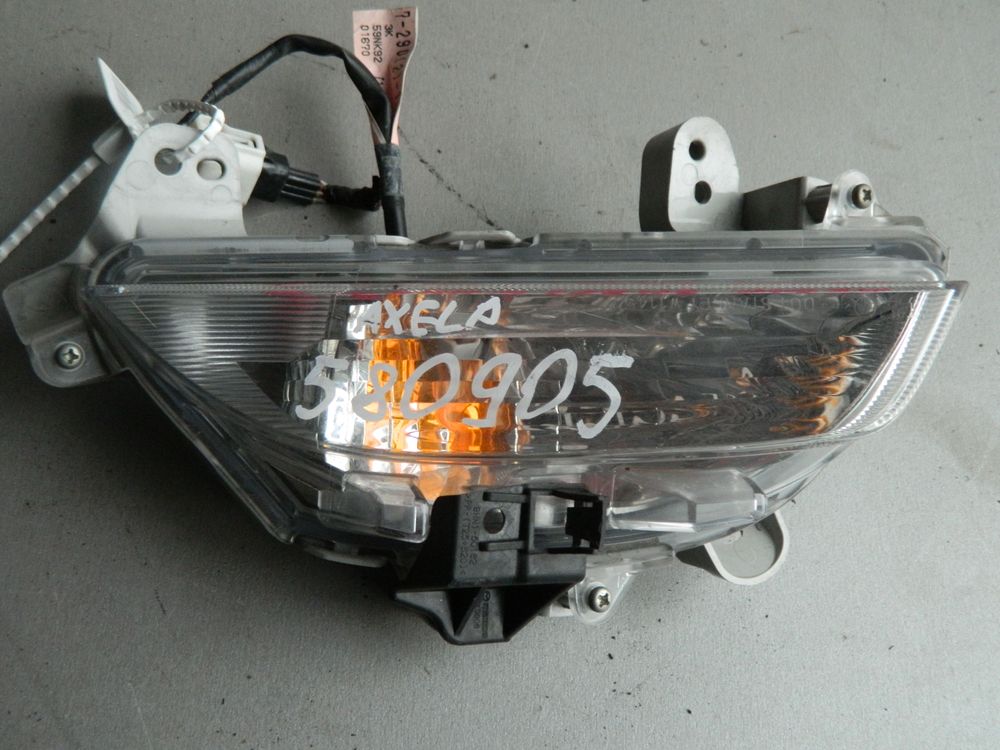 Повторитель поворота в бампер MAZDA 3 BM5AS Лев. (Контрактный) 45976071