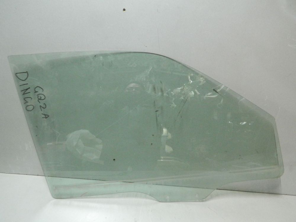 Стекло двери MITSUBISHI MIRAGE DINGO CQ2A Перед Прав (Контрактный) 79590917