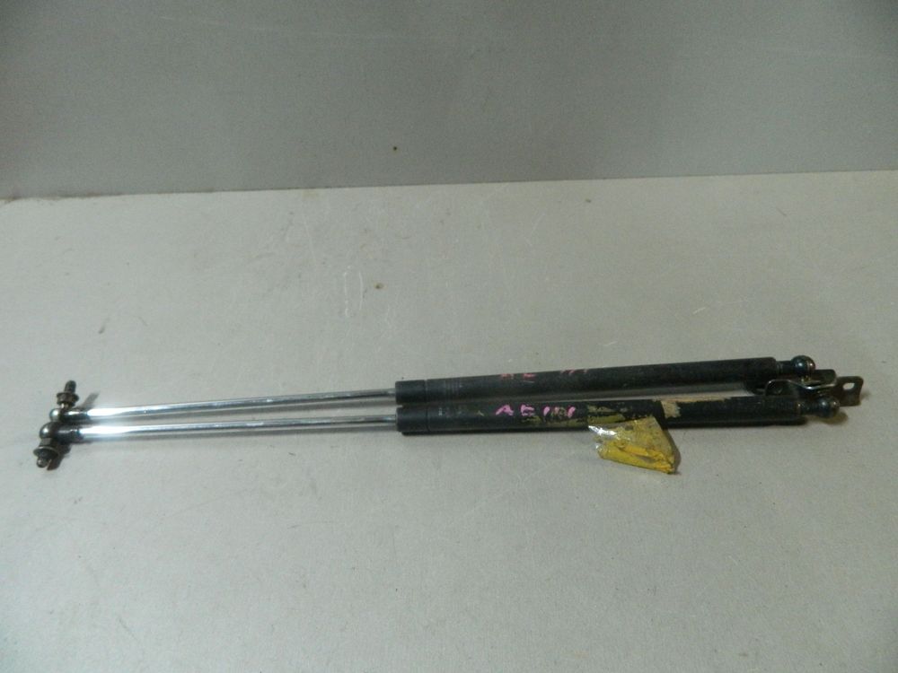 Амортизатор багажника TOYOTA COROLLA AE111 (Контрактный) 81532237