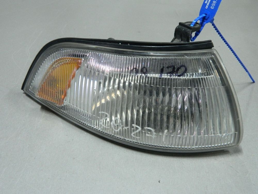 Габарит TOYOTA CARINA AT170 Перед Прав 20271 (Контрактный) 69838882