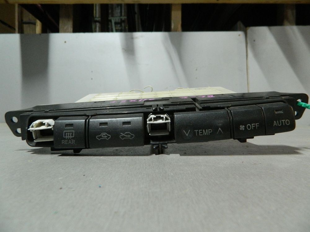 Блок управления климат-контролем TOYOTA MARK II GX110 (Контрактный) 81540648