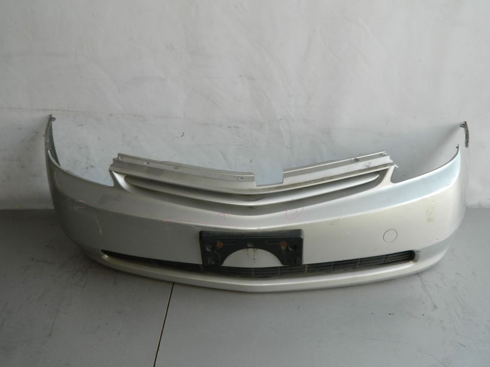 Бампер передний TOYOTA PRIUS NHW20 (Контрактный)
