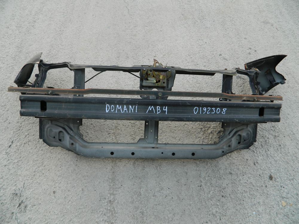 Рамка радиатора HONDA DOMANI MB4 (Контрактный) 0192308