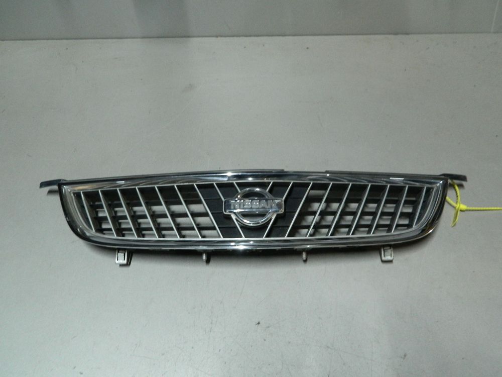 Решетка радиатора NISSAN SUNNY FB15 (Контрактный) 79773228