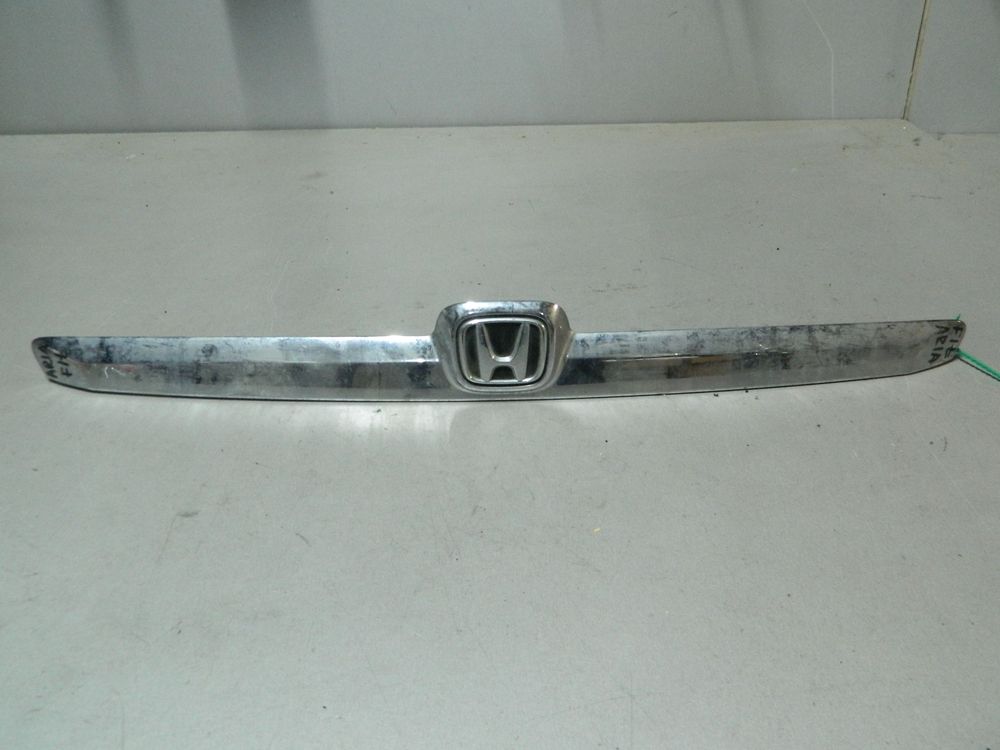 Накладка крышки багажника HONDA FIT ARIA GD8 (Контрактный) 81540932