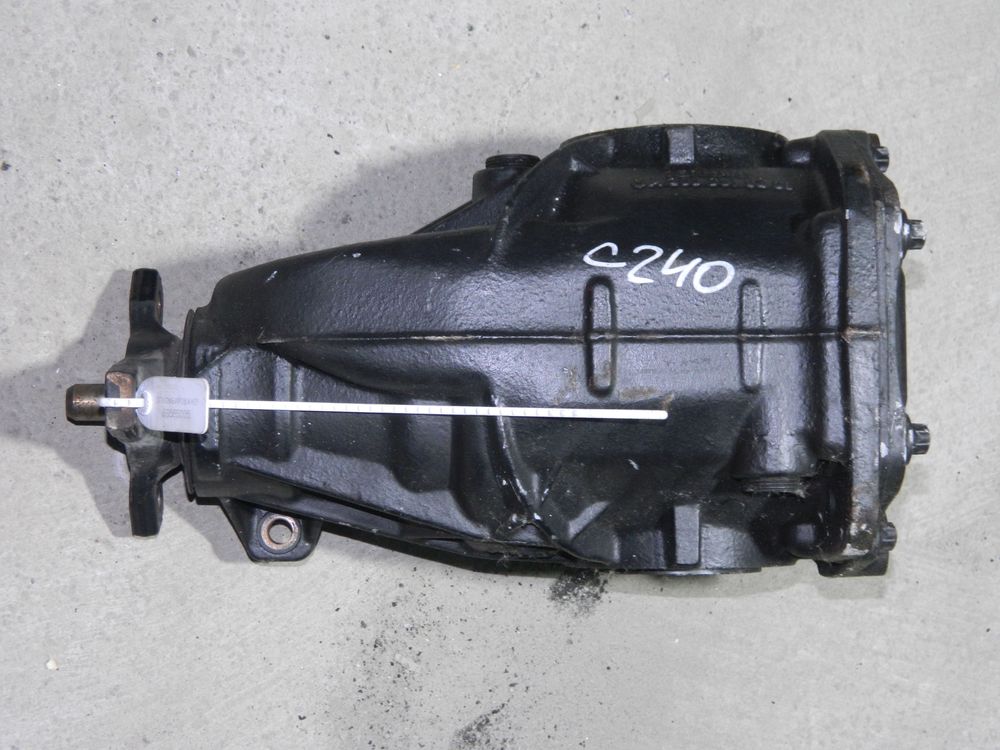 Редуктор MERCEDES-BENZ C-CLASS W203 Зад (Контрактный) 69586005