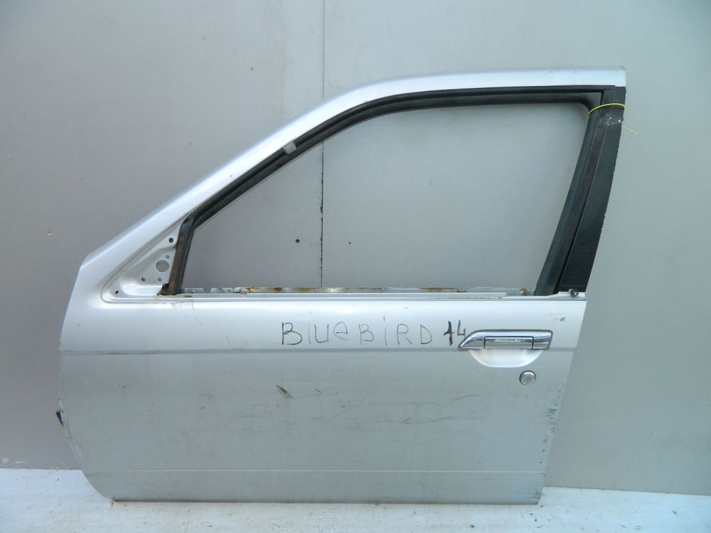 Дверь NISSAN BLUEBIRD U14 Перед Лев (Контрактный) 40951935