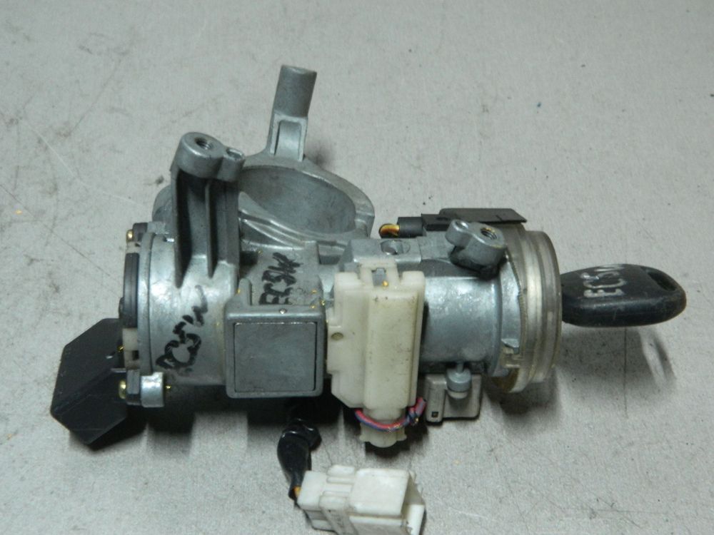 Замок зажигания MITSUBISHI LEGNUM EC5W (Контрактный) 81528814