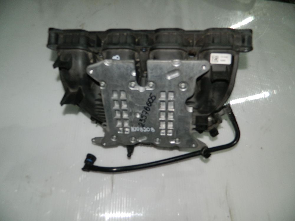 Коллектор впускной BMW 5-Series F10 N20B20B (Контрактный) 23576605