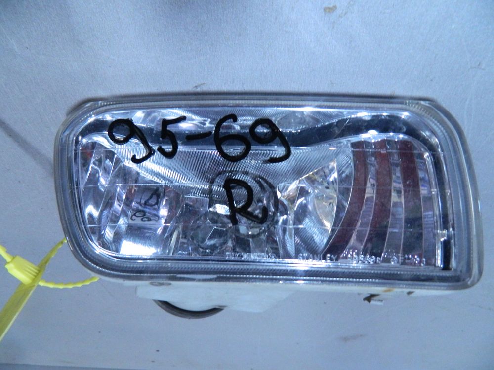 Фара противотуманная HONDA INSPIRE UA4 Перед Прав 9569 (Контрактный) 79768683