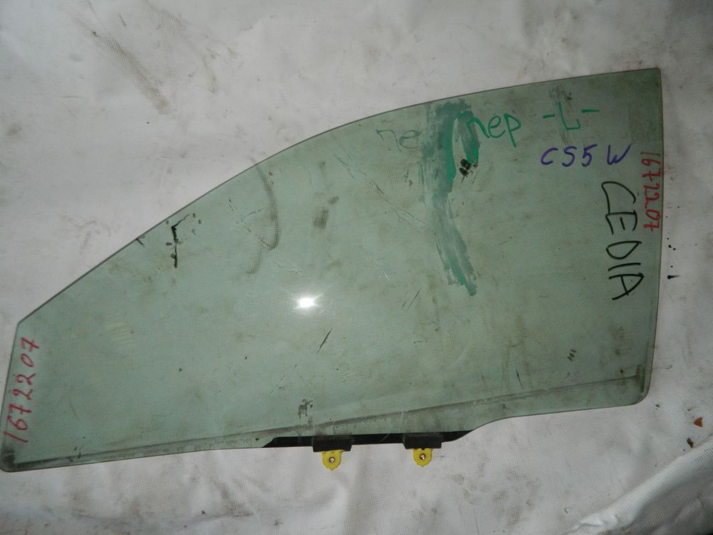 Стекло двери MITSUBISHI CEDIA CS5A Перед. Лев (Контрактный) 1672207