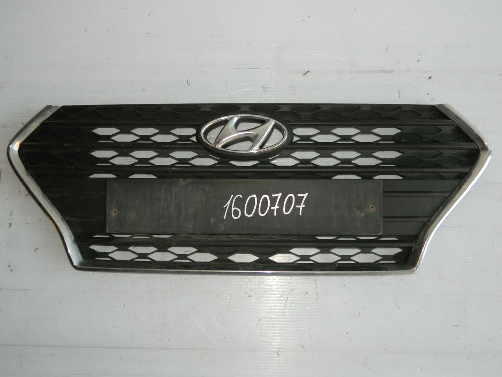 Решетка радиатора HYUNDAI SOLARIS HCR (Б/У)