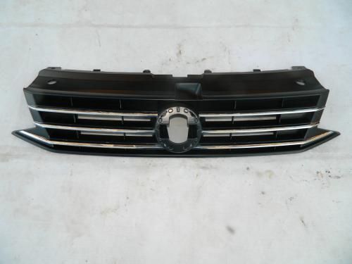Решетка радиатора VAG 6RU853651DRYP POLO 15-