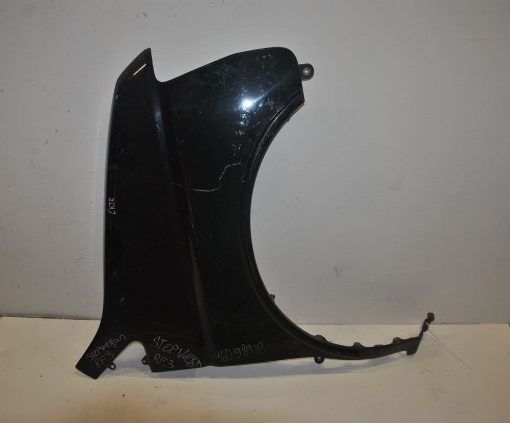 Крыло HONDA STEPWGN RF3 Перед Прав (Контрактный) 46098919
