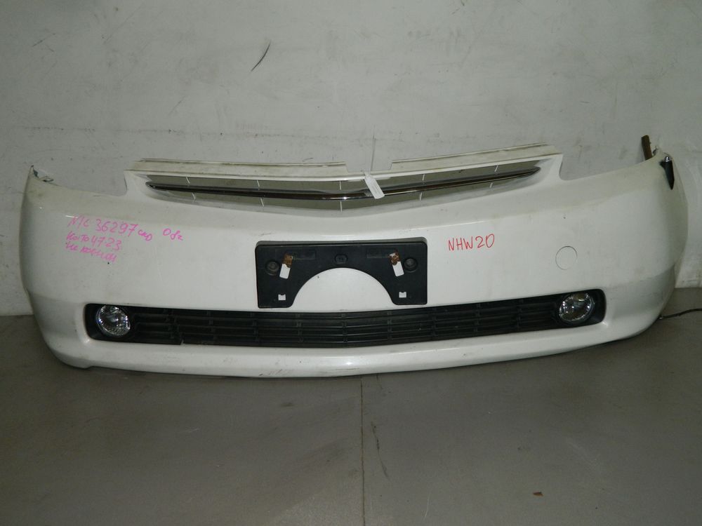 Бампер передний TOYOTA PRIUS NHW20 (Контрактный) 03344665
