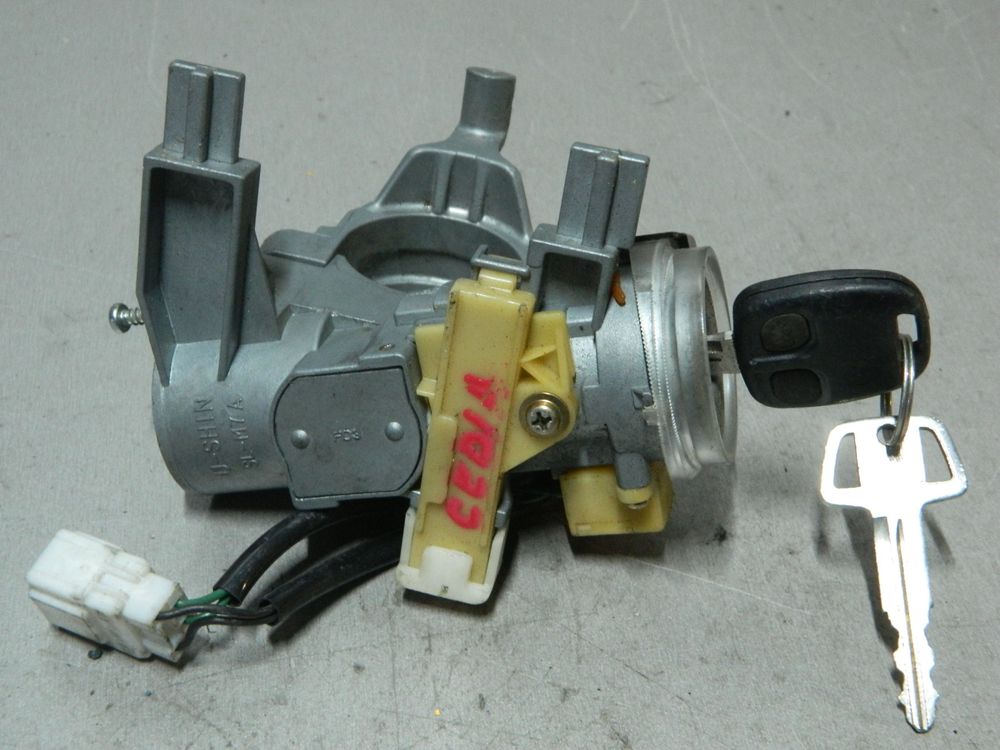 Замок зажигания MITSUBISHI LANCER CEDIA CS2A (Контрактный) 81528824