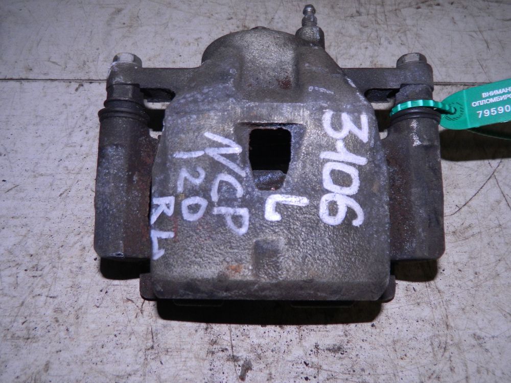 Суппорт TOYOTA VITZ KSP90 Перед Лев (Кoнтрактный) 79590062