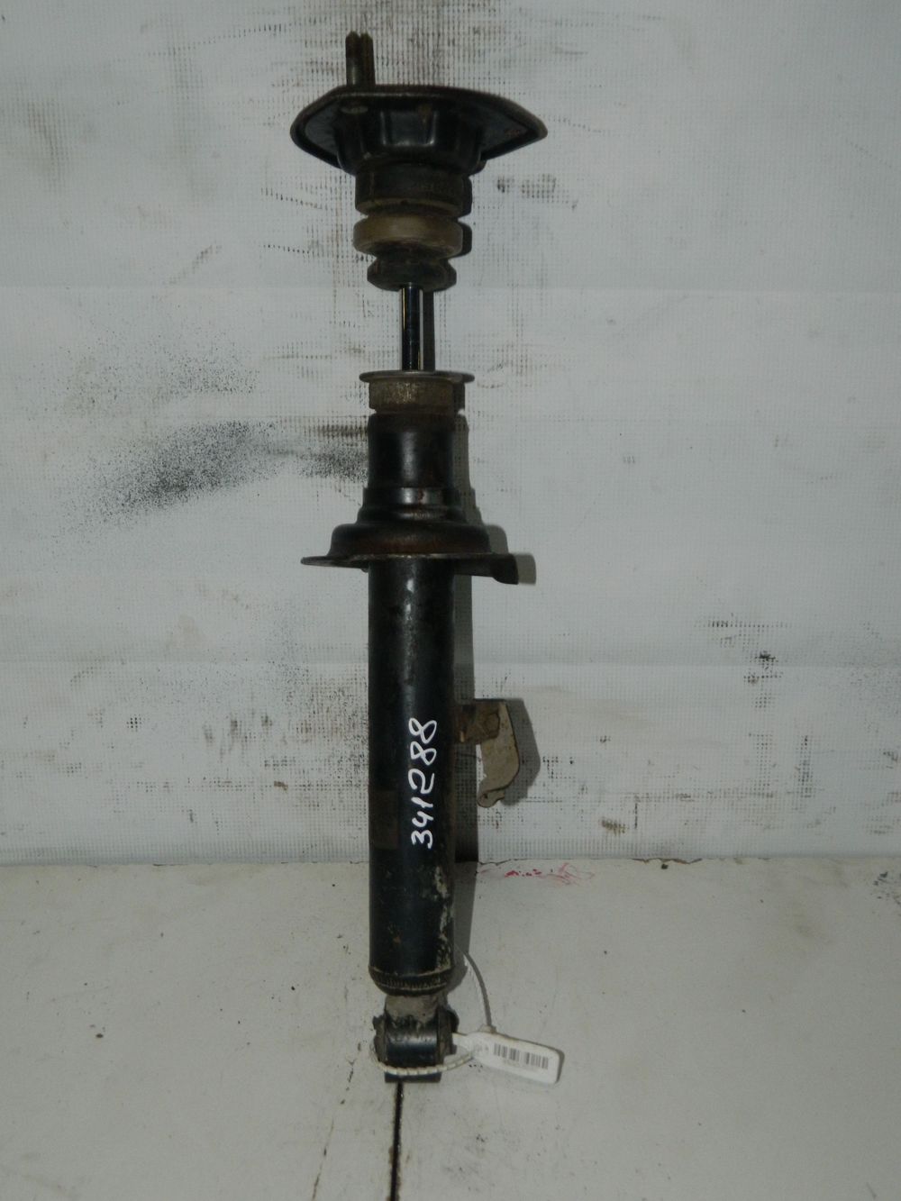 Стойка подвески TOYOTA MARK II GX100 Перед Лев (Контрактный) 45993692