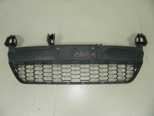 Решетка бампера MAZDA DEMIO DE3FS (Контрактный) 79773604