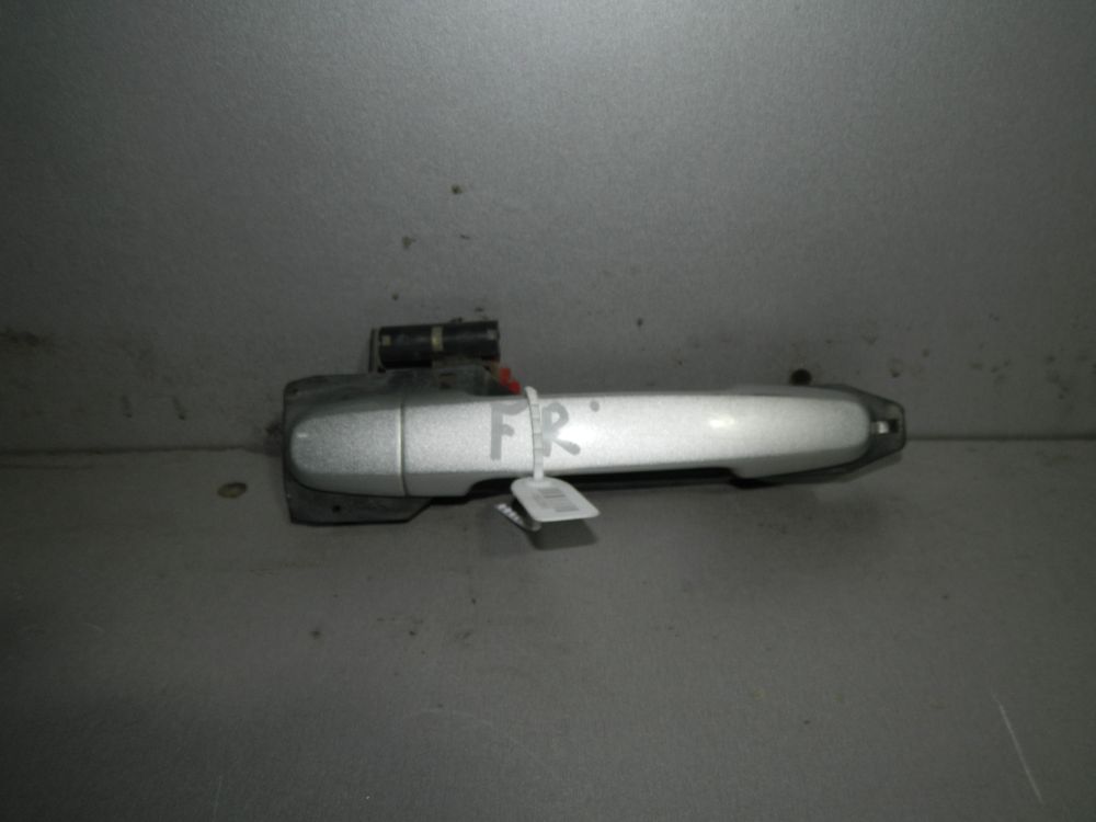 Ручка двери внешняя TOYOTA COROLLA E120 Перед Прав (Б/У) 45993866