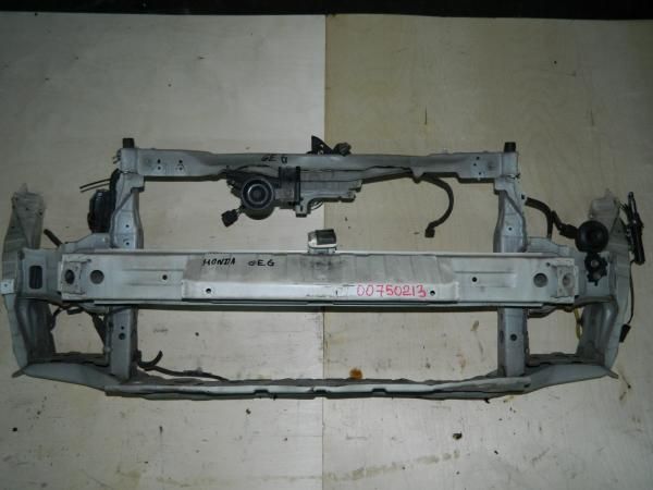 Рамка радиатора HONDA Fit GE6 (Контрактный)