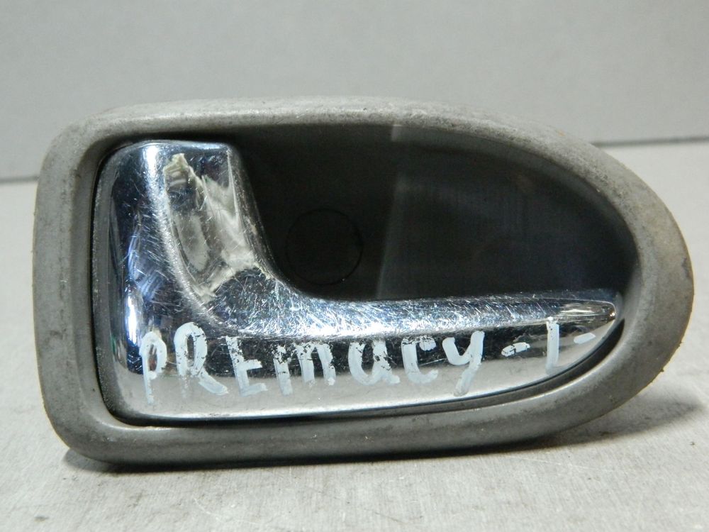 Ручка двери внутренняя MAZDA PREMACY CP8W Лев (Контрактный) 81528435